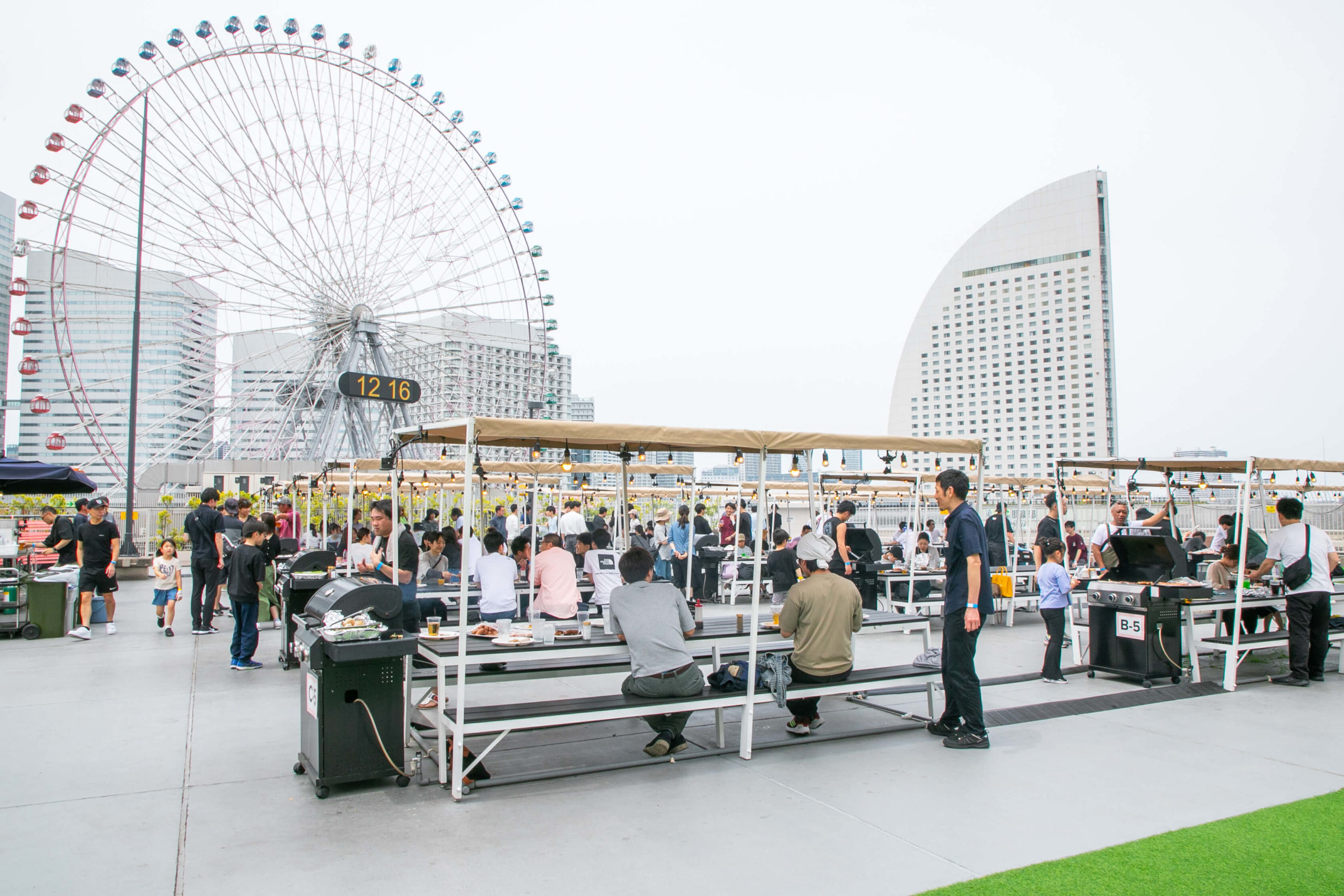 BACK YARD -Roof Garden Minatomirai- 3